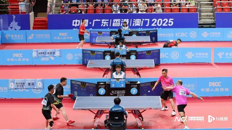 少年说, 吴泽嘉